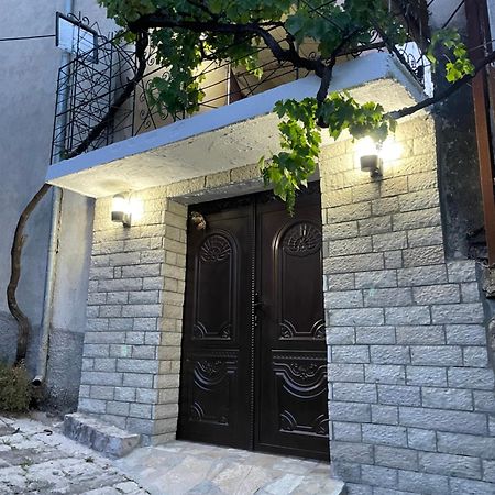 Luigi Guest House Gjirokastra Zewnętrze zdjęcie