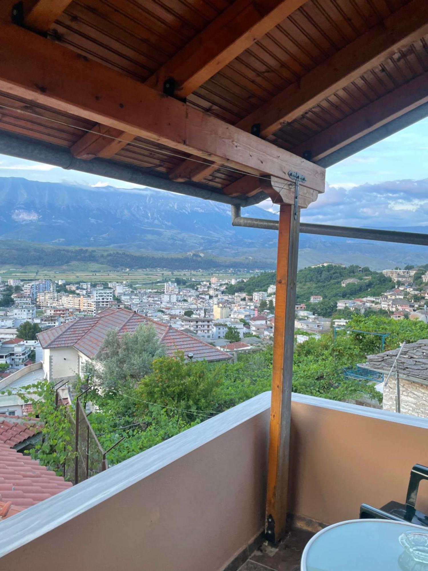 Luigi Guest House Gjirokastra Zewnętrze zdjęcie