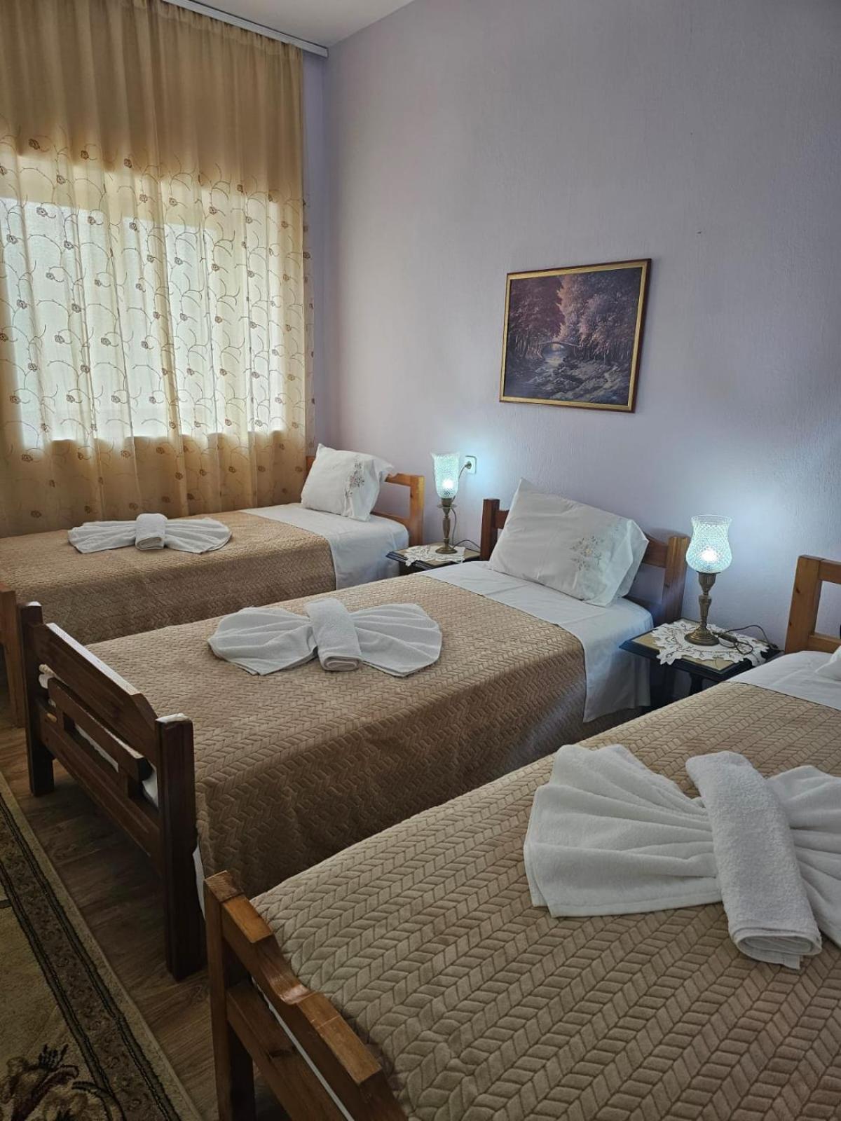 Luigi Guest House Gjirokastra Zewnętrze zdjęcie