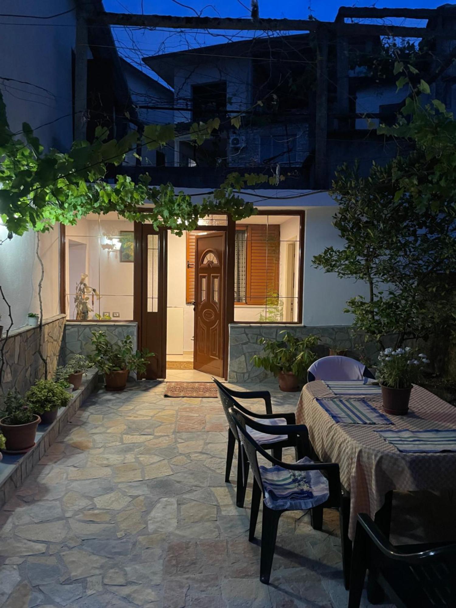 Luigi Guest House Gjirokastra Zewnętrze zdjęcie