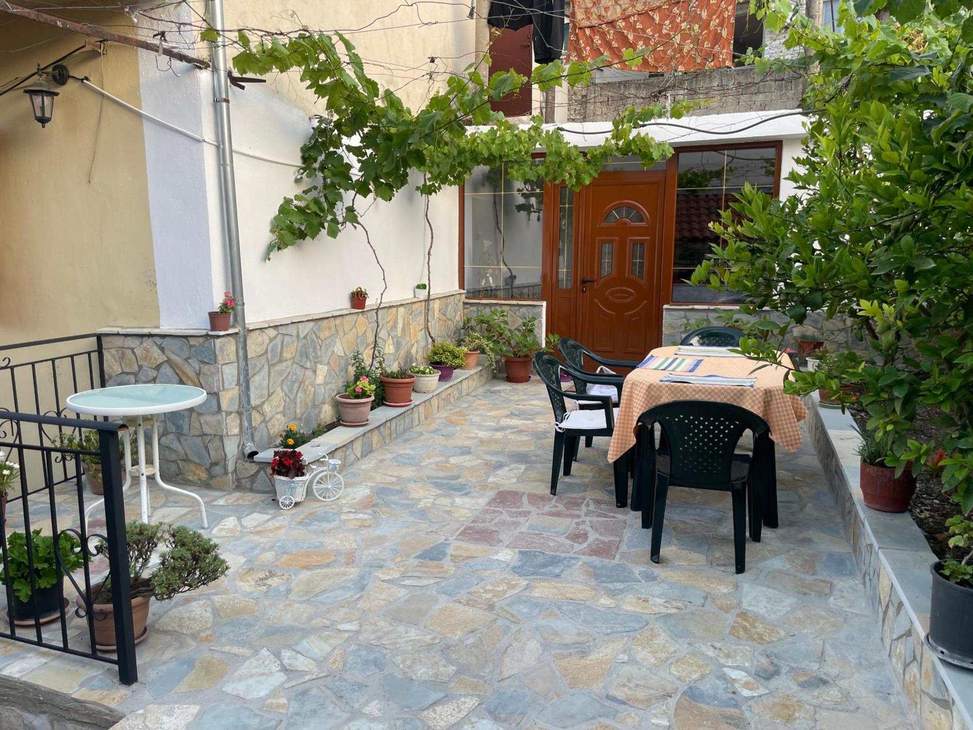 Luigi Guest House Gjirokastra Zewnętrze zdjęcie