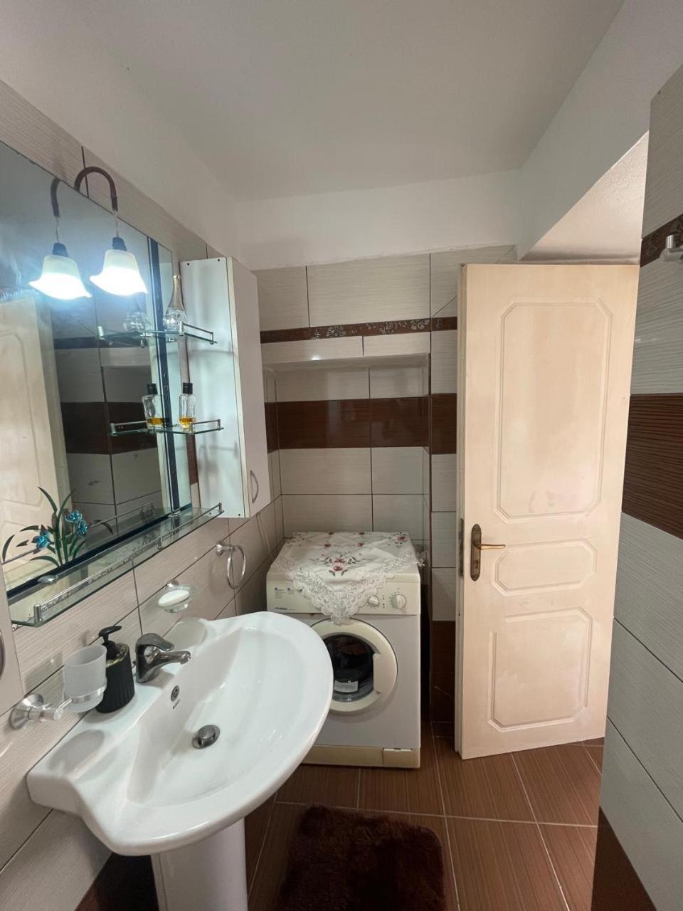 Luigi Guest House Gjirokastra Zewnętrze zdjęcie