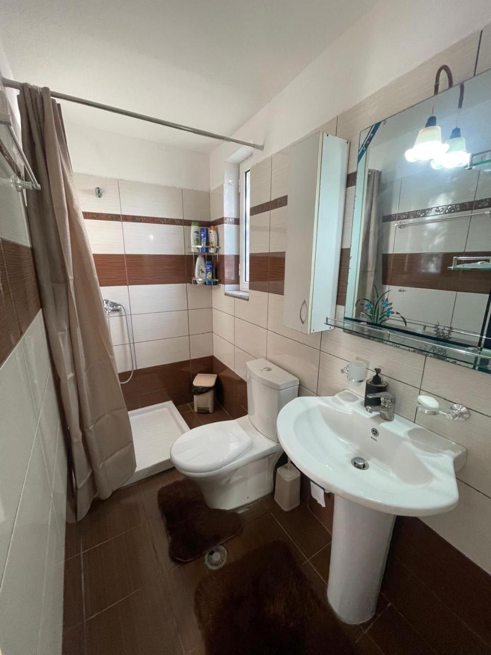 Luigi Guest House Gjirokastra Zewnętrze zdjęcie